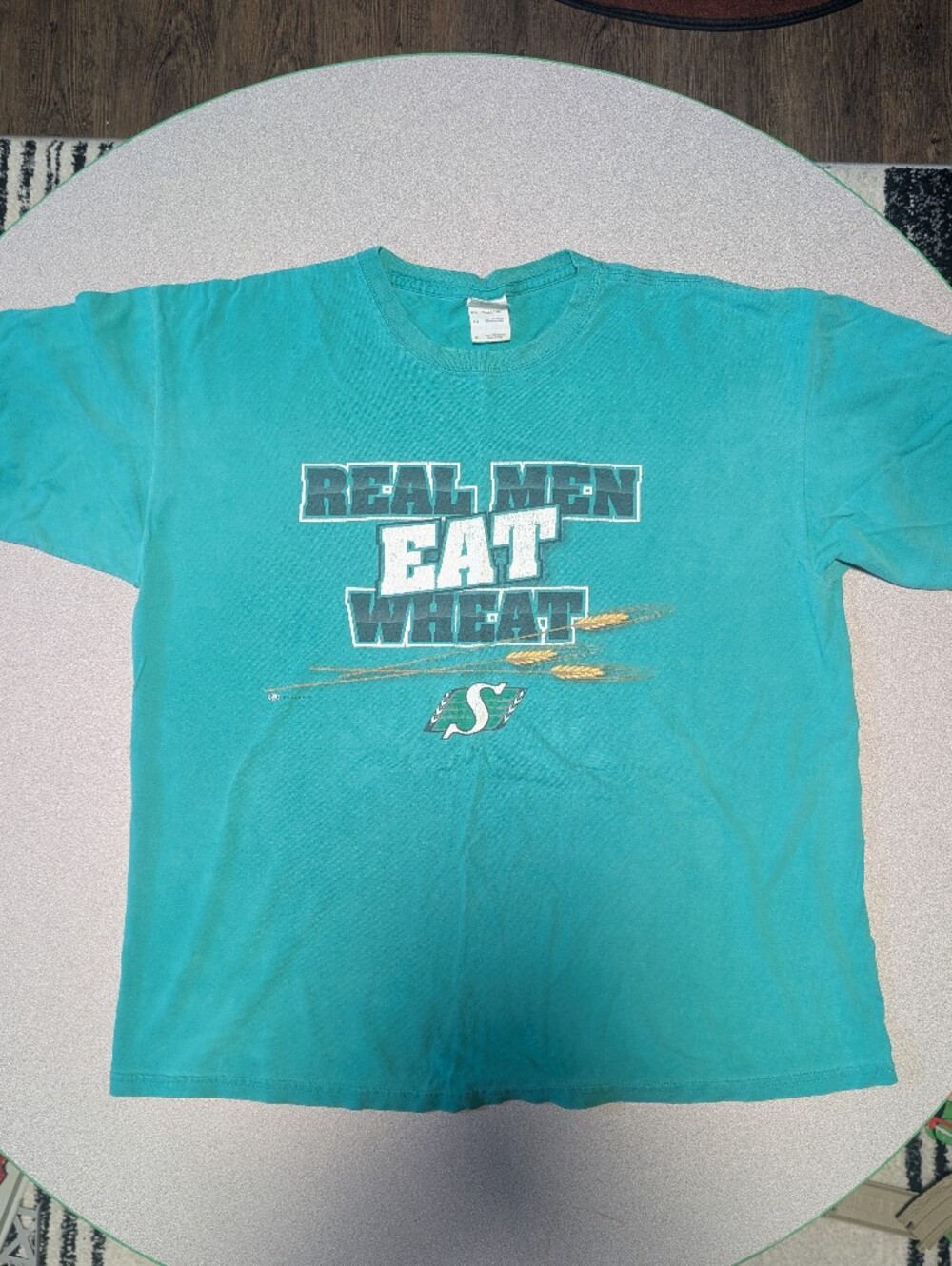 Vintage Saskatchewan Roughriders Real Men Eat Wheat CFL Men's XL T-shirt Tee